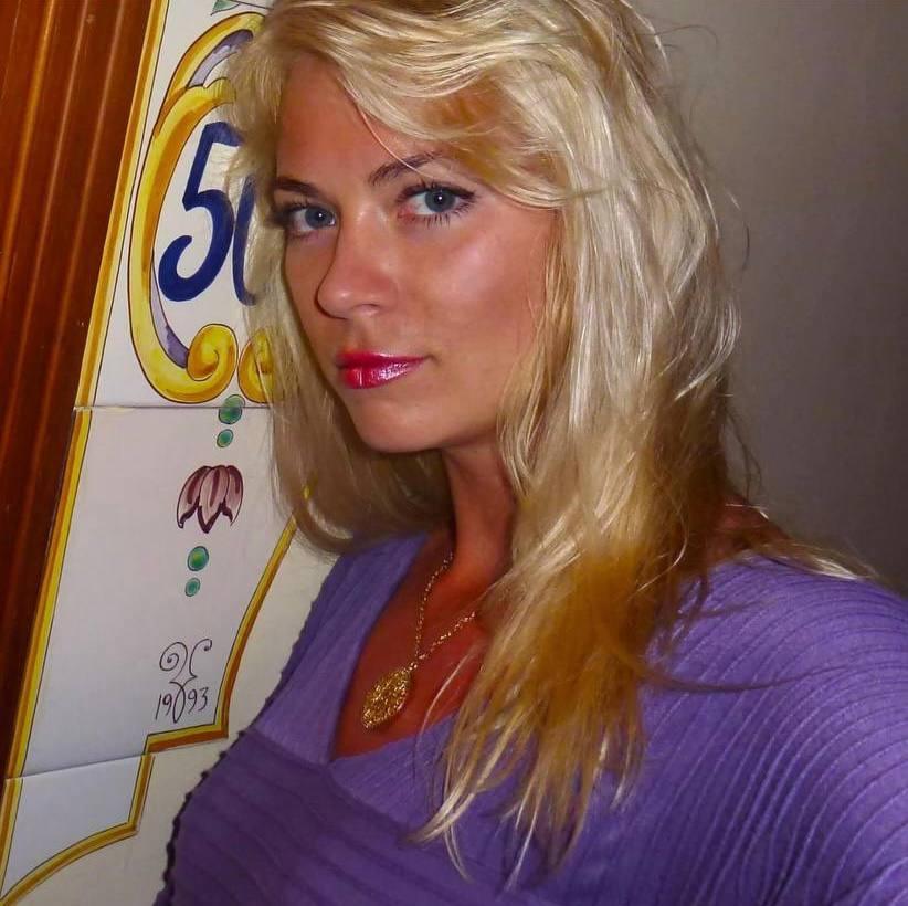 В числе погибших в «Крокус Сити Холле» 42-летняя Екатерина Новоселова – «Мисс Тверь-2001»